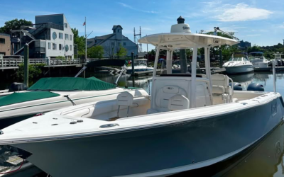 2016 Sea Hunt Gamefish 27′ in Excellent Condition with Trailer